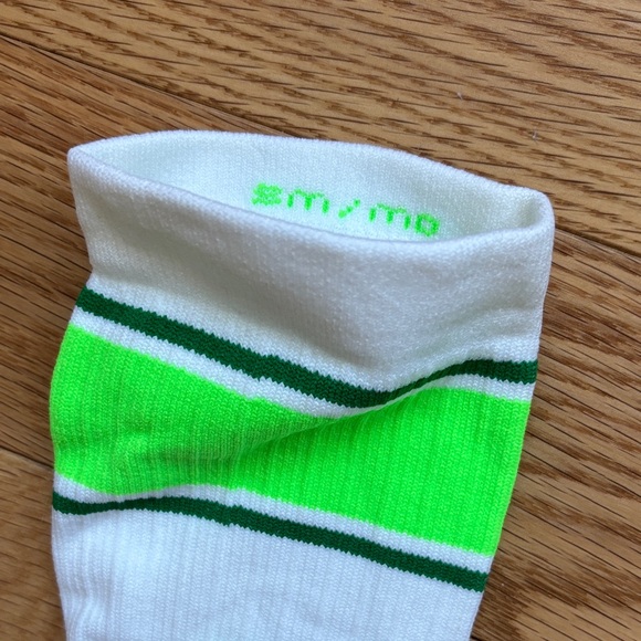 Pro Compression Socks - Picture 2 of 4
